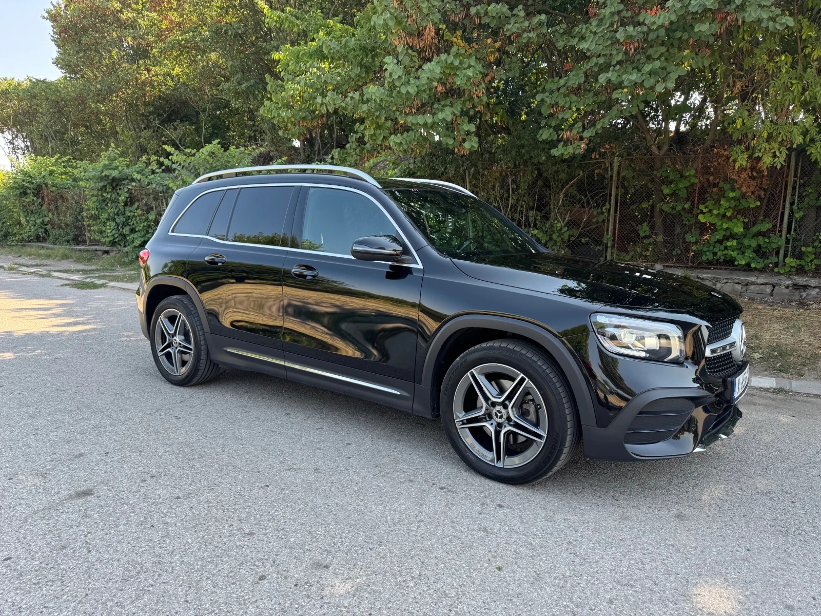 Mercedes-Benz GLB 220CDI 4 MATIC AMG, снимка 2 - Автомобили и джипове - 55591949
