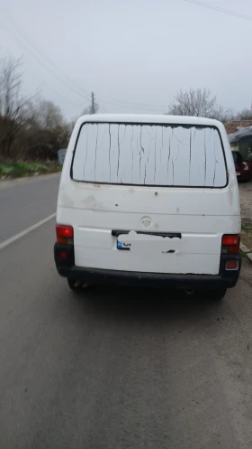 VW Transporter 2.5тди климатик., снимка 2