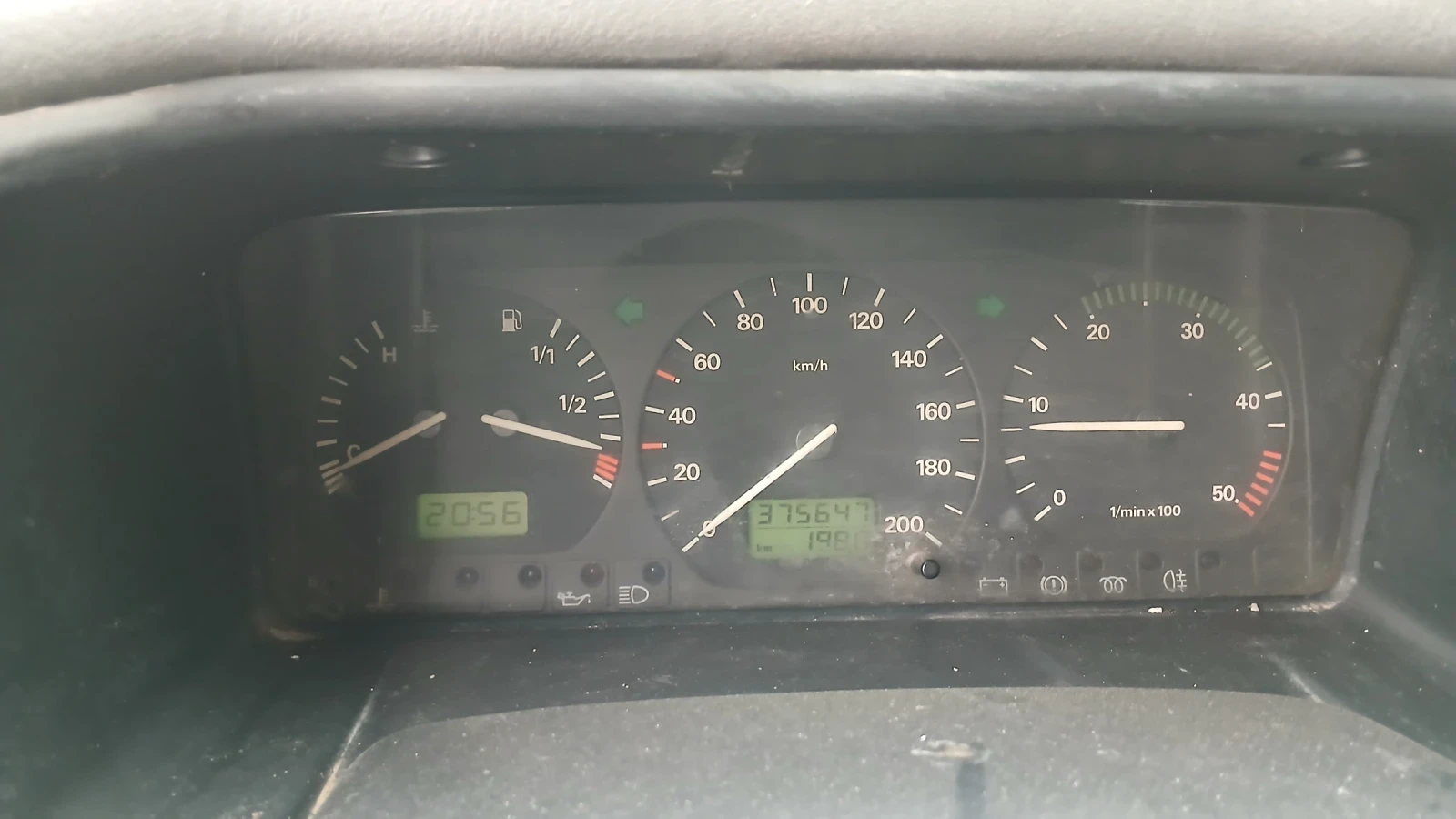 VW Transporter 2.5тди климатик., снимка 5 - Бусове и автобуси - 54530073