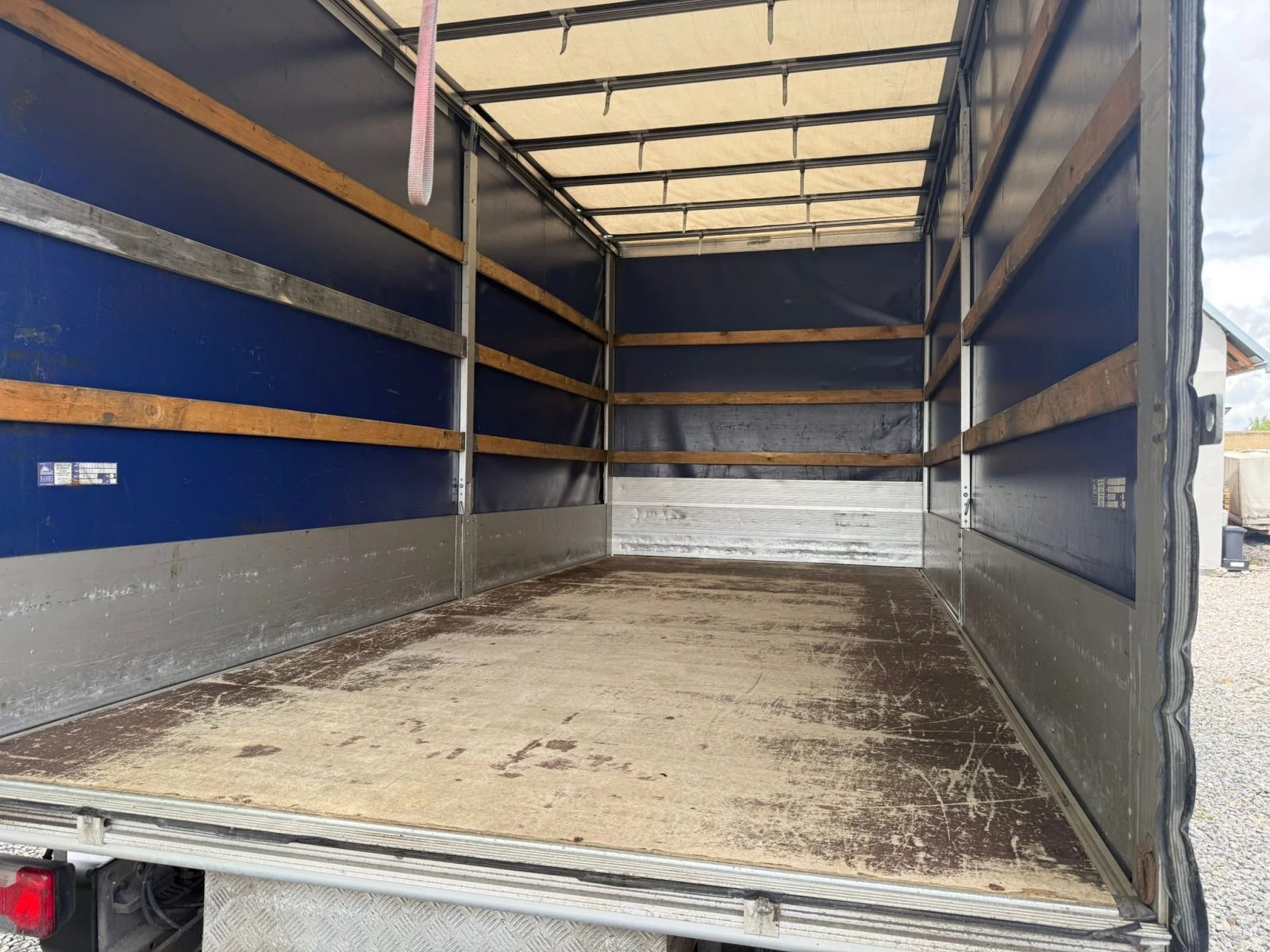 Iveco 35c18 3.0* HI-MATIC* ЩОРА+ БОРД 1000kг* 5, 20м* 3.5т N1, снимка 6 - Бусове и автобуси - 54919085