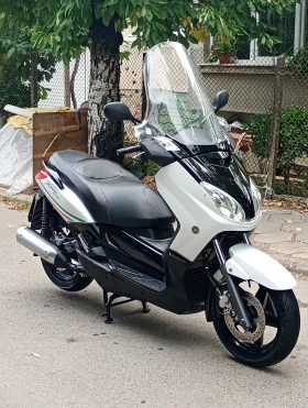     Yamaha X-max 250  2009