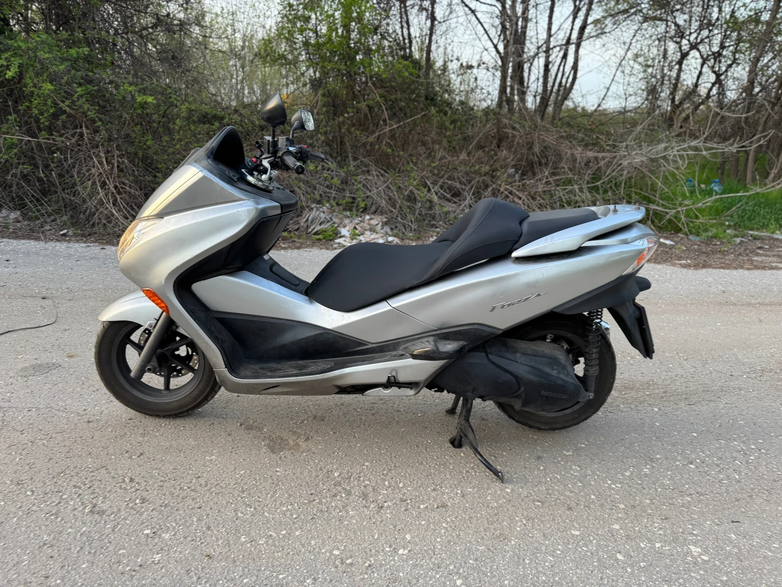 Honda Forza 250 - изображение 4