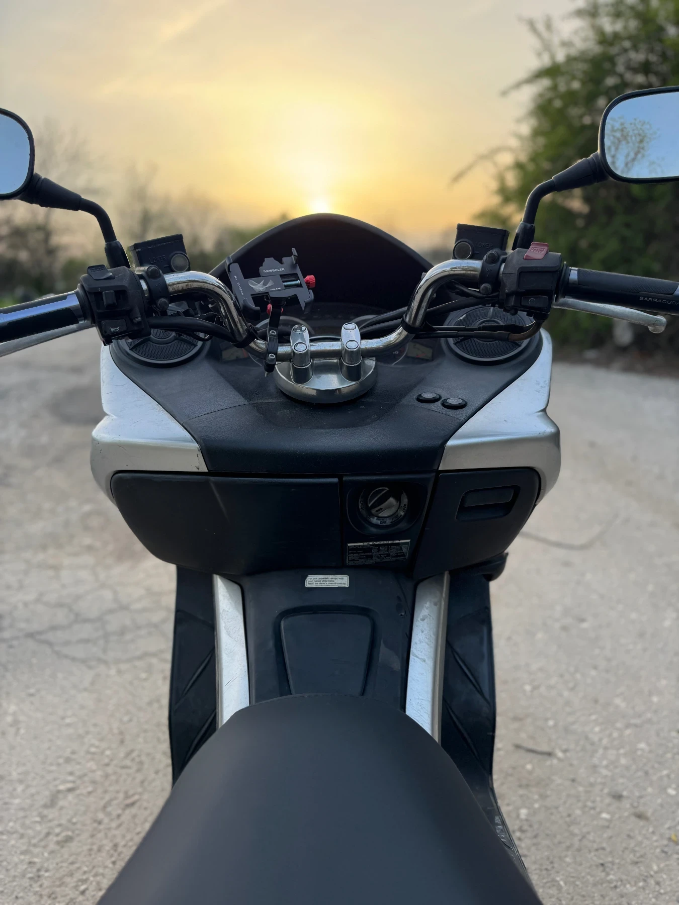 Honda Forza 250 - изображение 8