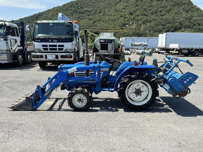 Трактор ISEKI TU1700 F/L, снимка 2 - Селскостопанска техника - 53015824