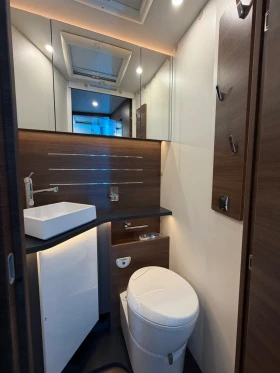 Кемпер Rapido 8066 DF AL-KO Двоен под* , снимка 5