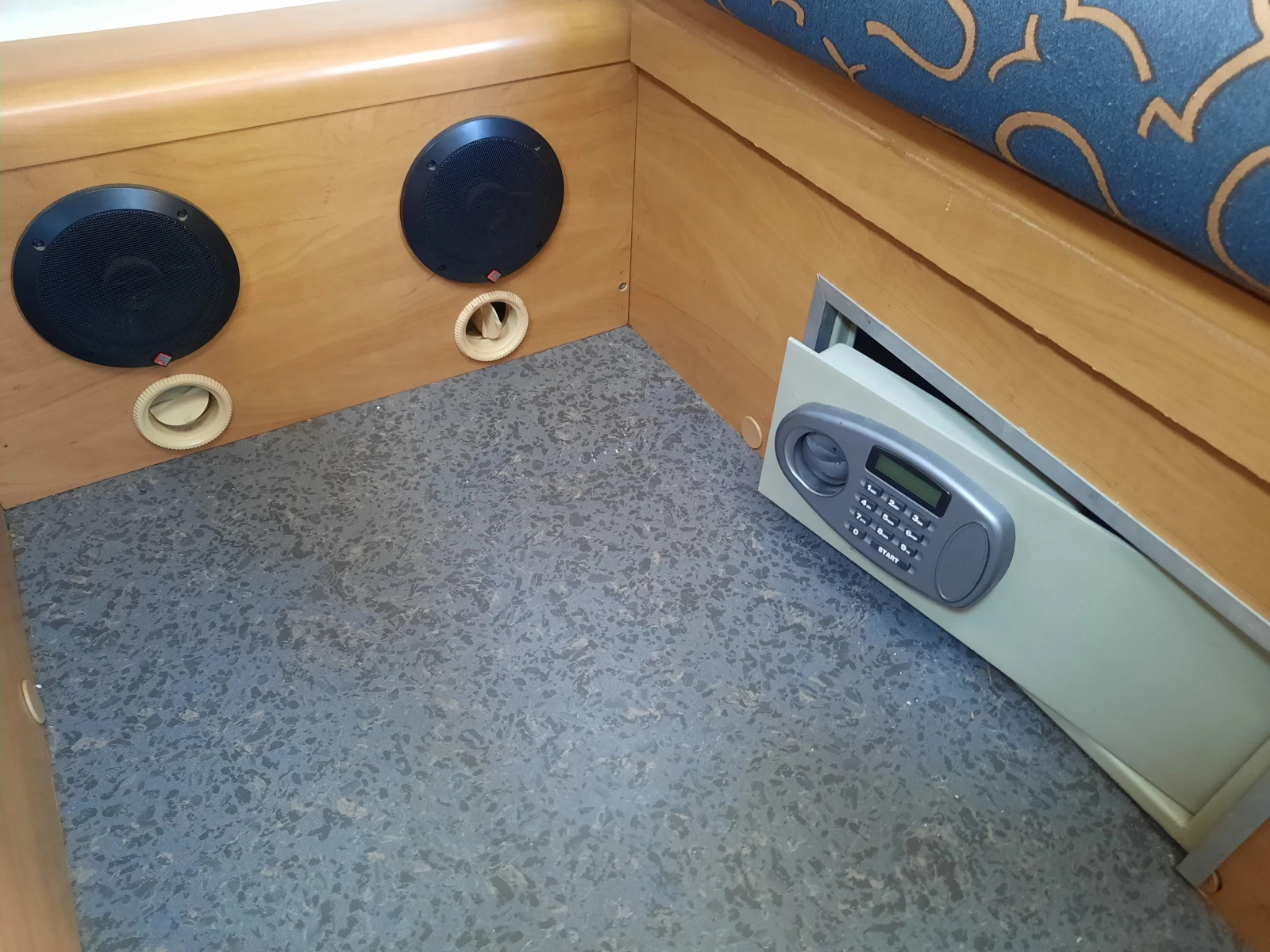 ������ HYMER / ERIBA 2.8 id TD, FIAT DUCATO �������� �� ������. | Mobile.bg � ����������� 12