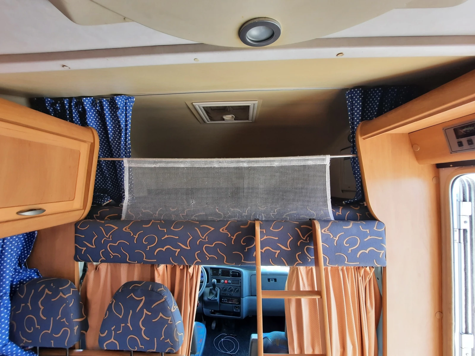 Кемпер HYMER / ERIBA 2.8 id TD, FIAT DUCATO Климатик на мотора. - изображение 8