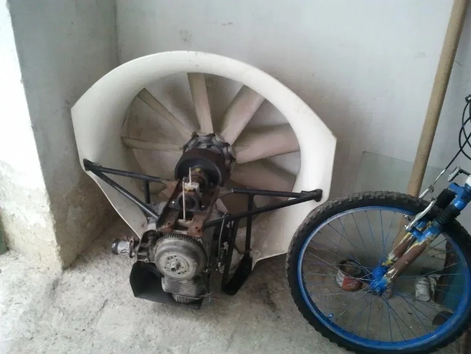 Лодка Собствено производство Neoteric Hovercraft - изображение 3