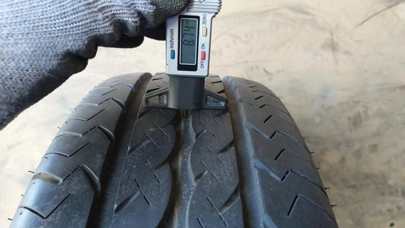 Гуми Летни 205/70R15, снимка 3 - Гуми и джанти - 27402847