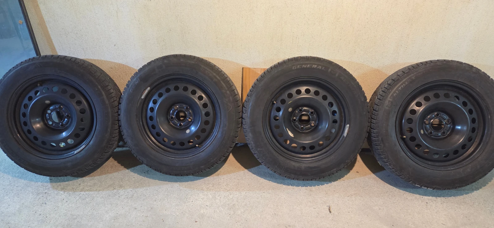    215/65R17  Jeep Cherokee | Mobile.bg   1