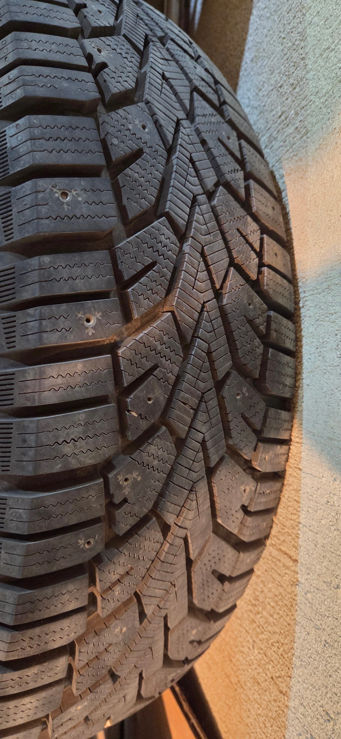    215/65R17  Jeep Cherokee | Mobile.bg   5