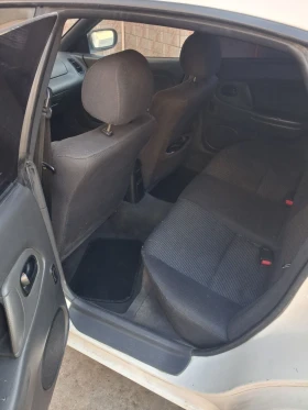 Mazda 323 - 1900 € / 3716.08 лв. - 65674619 4