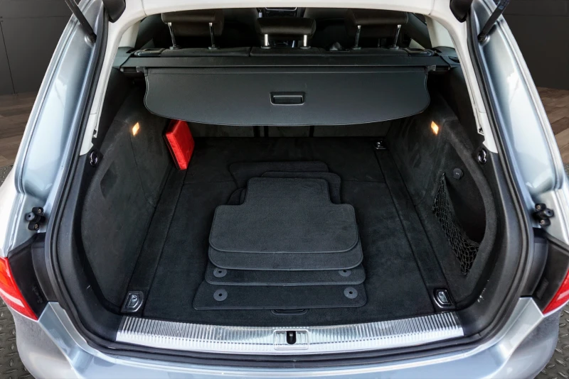 Audi A4 2.0TDI ADVANCED , снимка 15 - Автомобили и джипове - 21192449