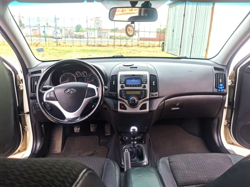 Hyundai I30 1.6crdi 115к.с, снимка 5 - Автомобили и джипове - 45482889