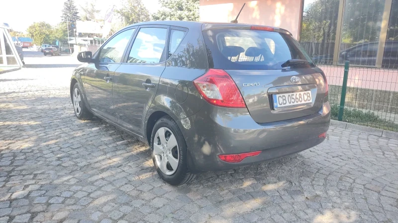 Kia Ceed 1.4 benzin, снимка 5 - Автомобили и джипове - 47538105