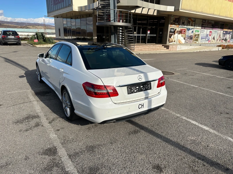 Mercedes-Benz E 220 AMG Швейцария, снимка 8 - Автомобили и джипове - 48212777