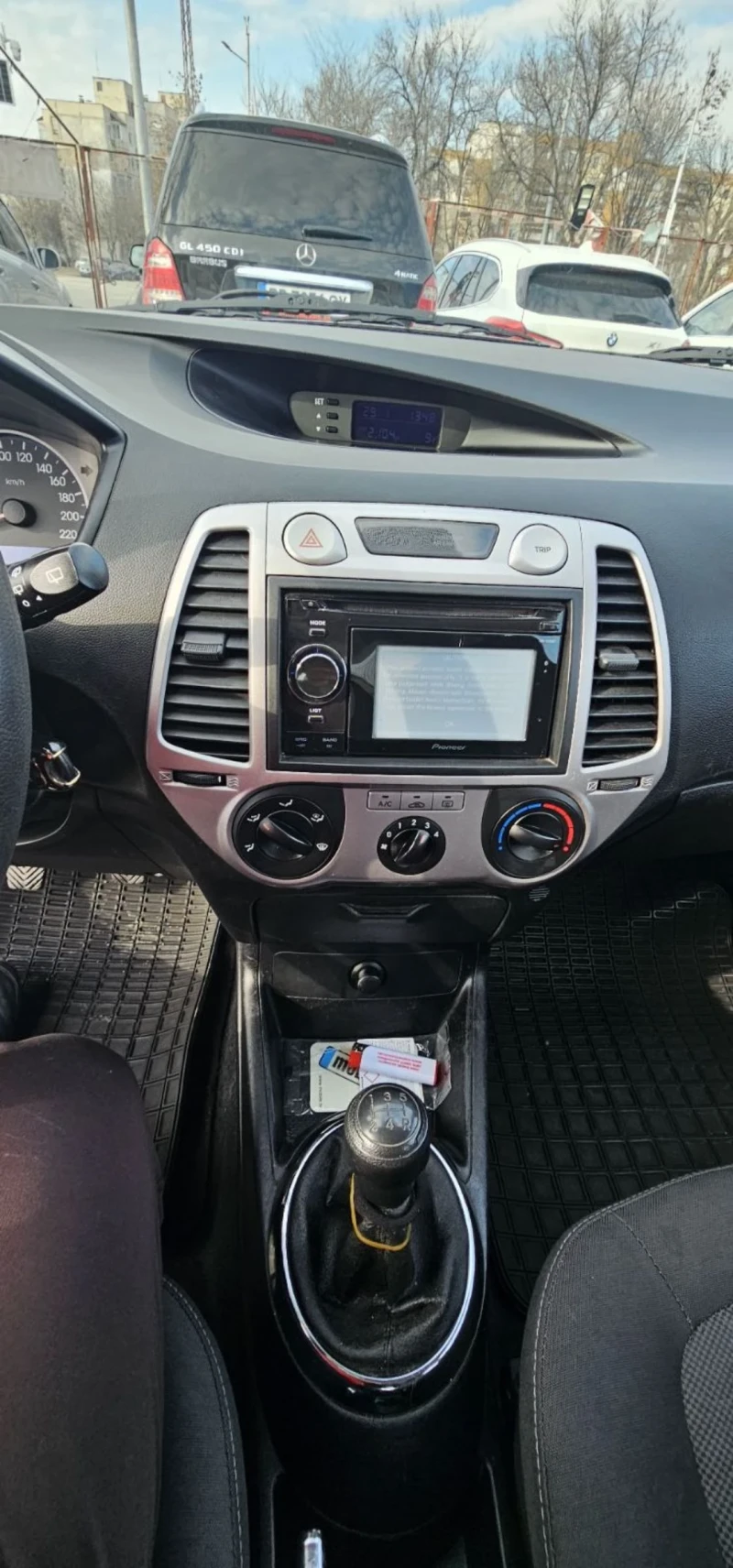 Hyundai I20, снимка 14 - Автомобили и джипове - 48903979