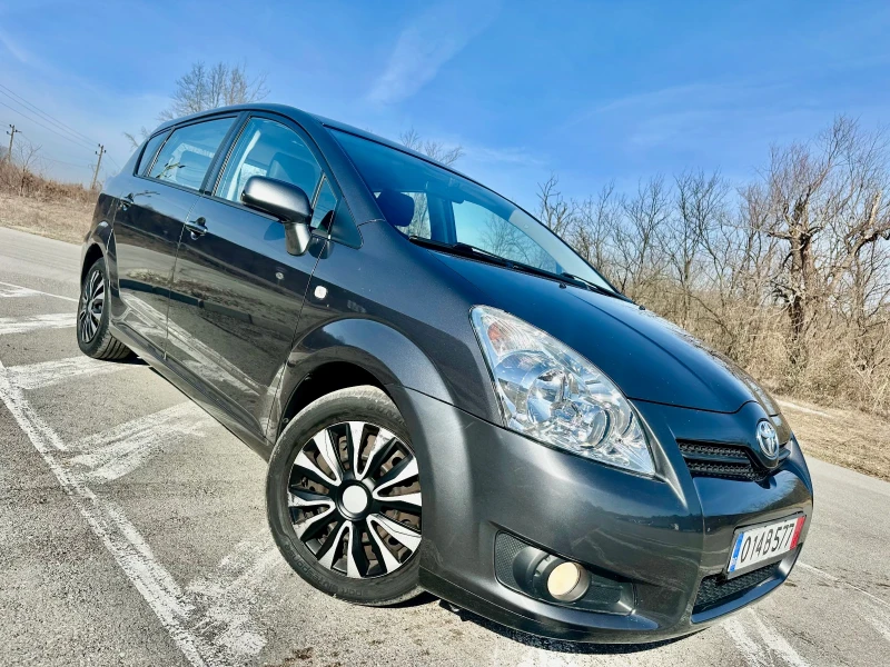 Toyota Corolla verso 2.2D4D* 136k.c.* REALNI KM* 7MESTA* , снимка 1 - Автомобили и джипове - 49293794