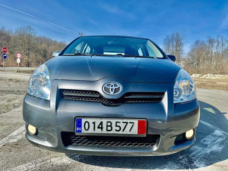 Toyota Corolla verso 2.2D4D* 136k.c.* REALNI KM* 7MESTA* , снимка 2 - Автомобили и джипове - 49293794