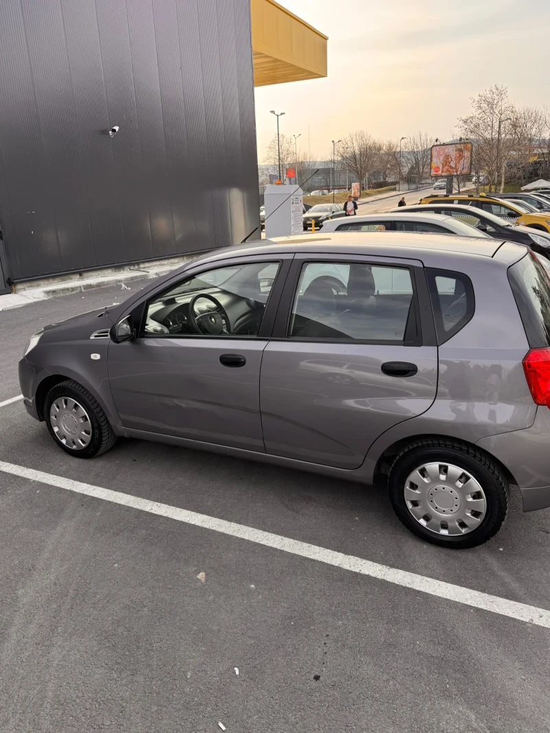 Chevrolet Aveo, снимка 6 - Автомобили и джипове - 49453212