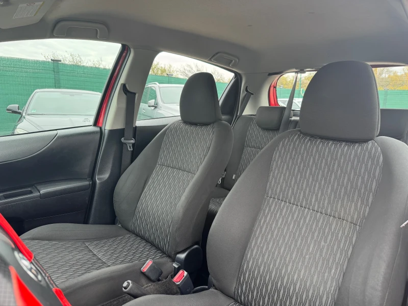 Toyota Yaris 1.0 VVTi КЛИМАТИК, снимка 11 - Автомобили и джипове - 52303582