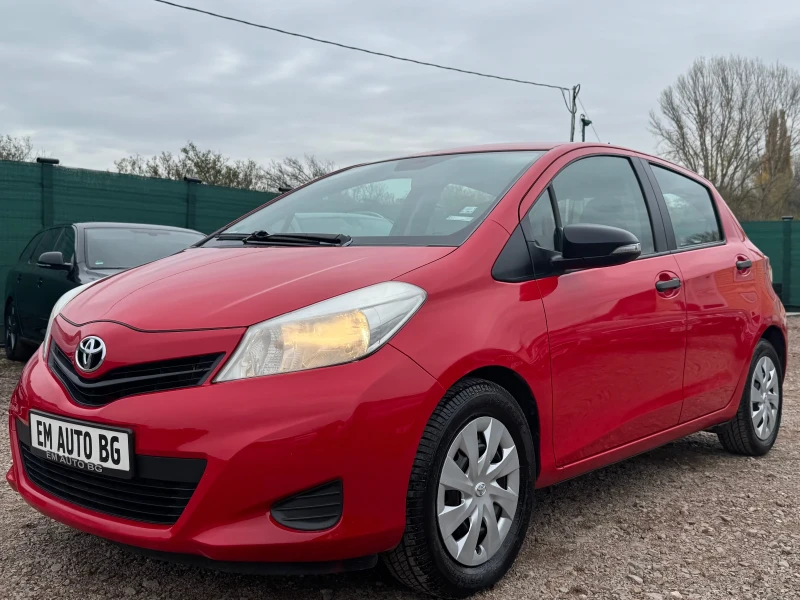 Toyota Yaris 1.0 VVTi КЛИМАТИК