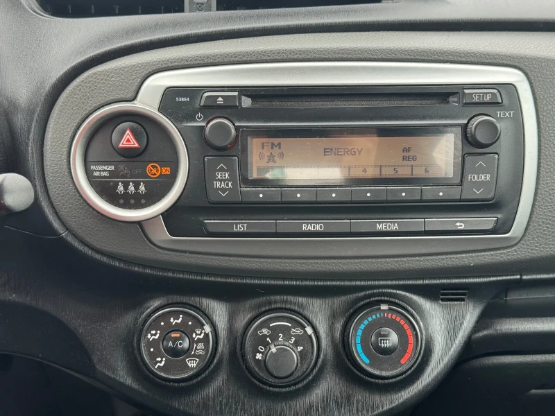 Toyota Yaris 1.0 VVTi КЛИМАТИК, снимка 17 - Автомобили и джипове - 52303582