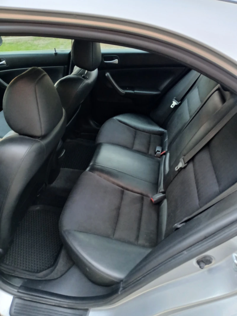 Honda Accord 20i, снимка 9 - Автомобили и джипове - 52775893