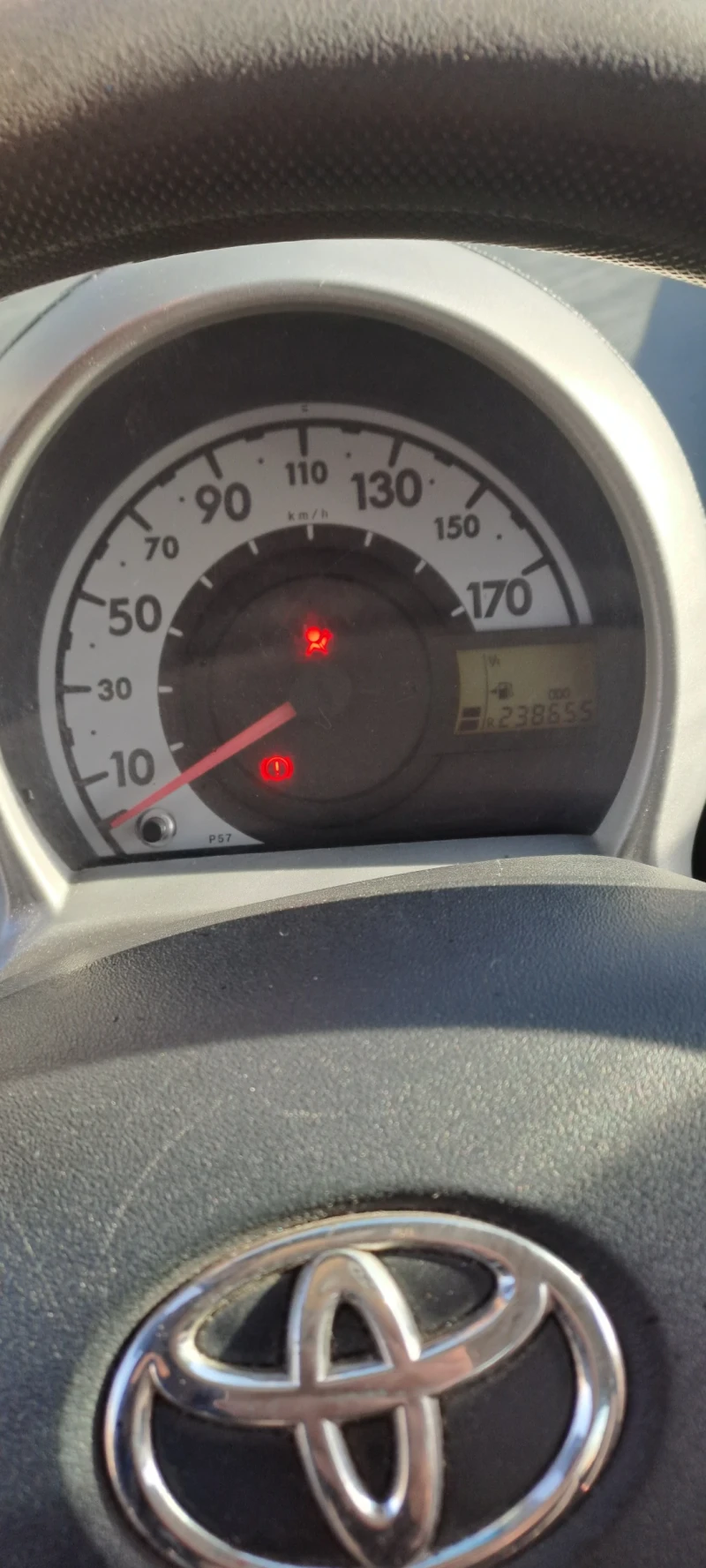 Toyota Aygo, снимка 7 - Автомобили и джипове - 52847042