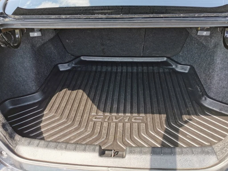 Honda Civic Sport Coupe* FWD* АвтоКредит* (ЦЕНА ДО БГ)* , снимка 17 - Автомобили и джипове - 53362962