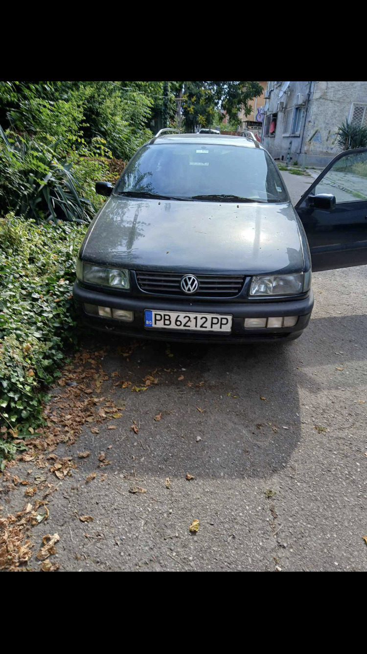 VW Passat, снимка 3 - Автомобили и джипове - 46136427