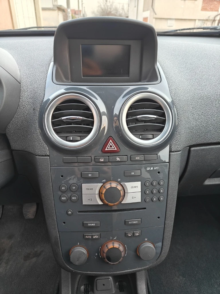 Opel Corsa 1.3 EcoFlex, снимка 12 - Автомобили и джипове - 56173435