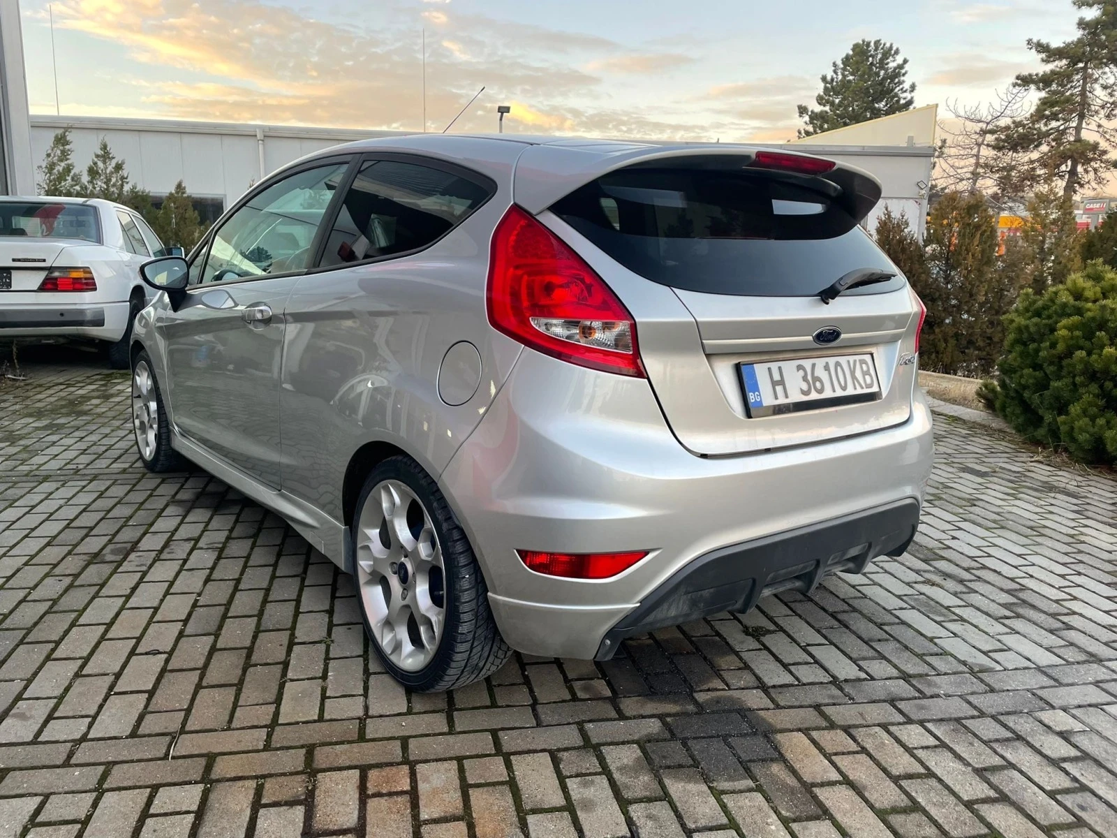 Ford Fiesta 1.6i ZETEC S ГАЗ - изображение 6