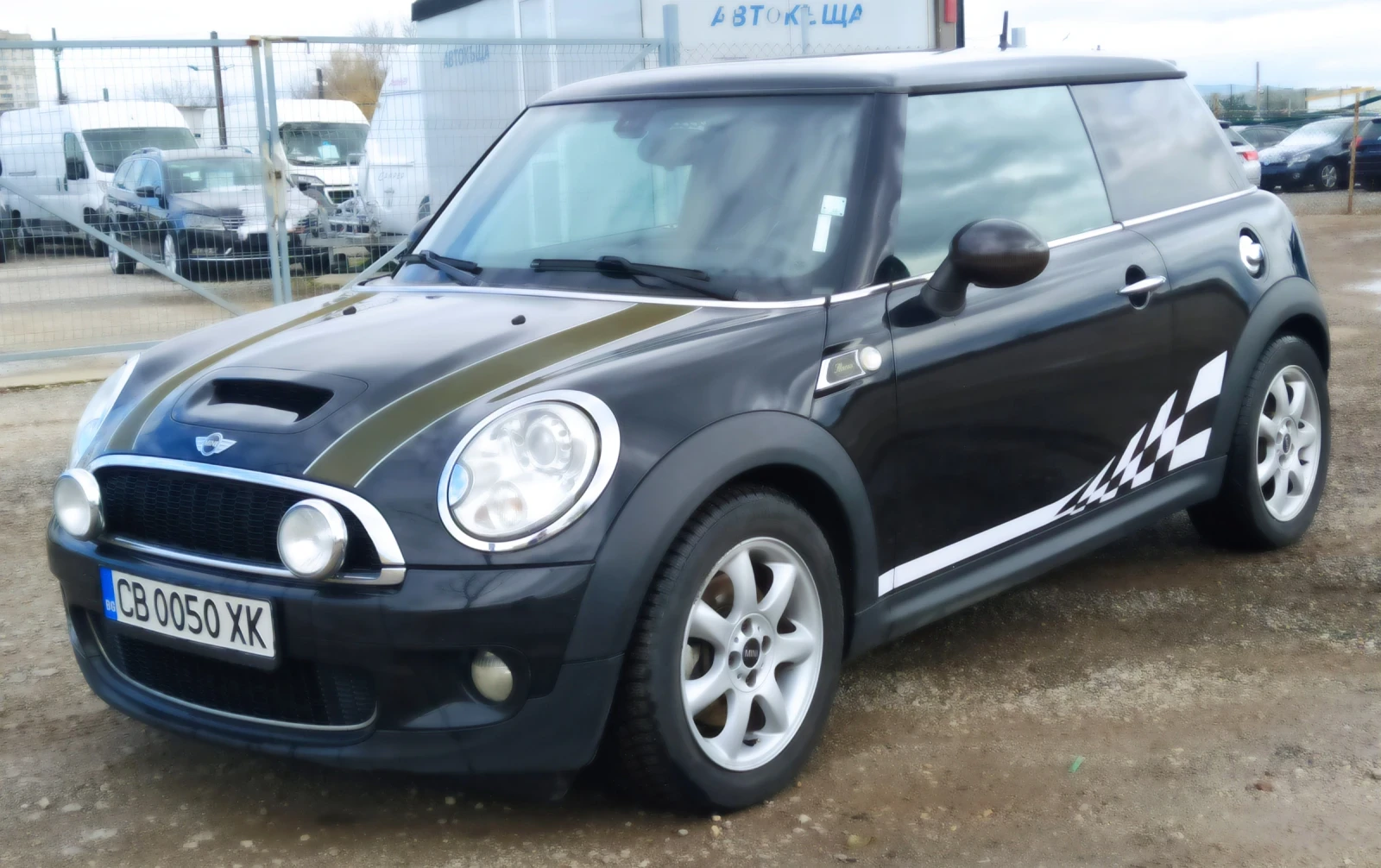 Mini Cooper s 1.6i Turbo/6 ск. - изображение 3