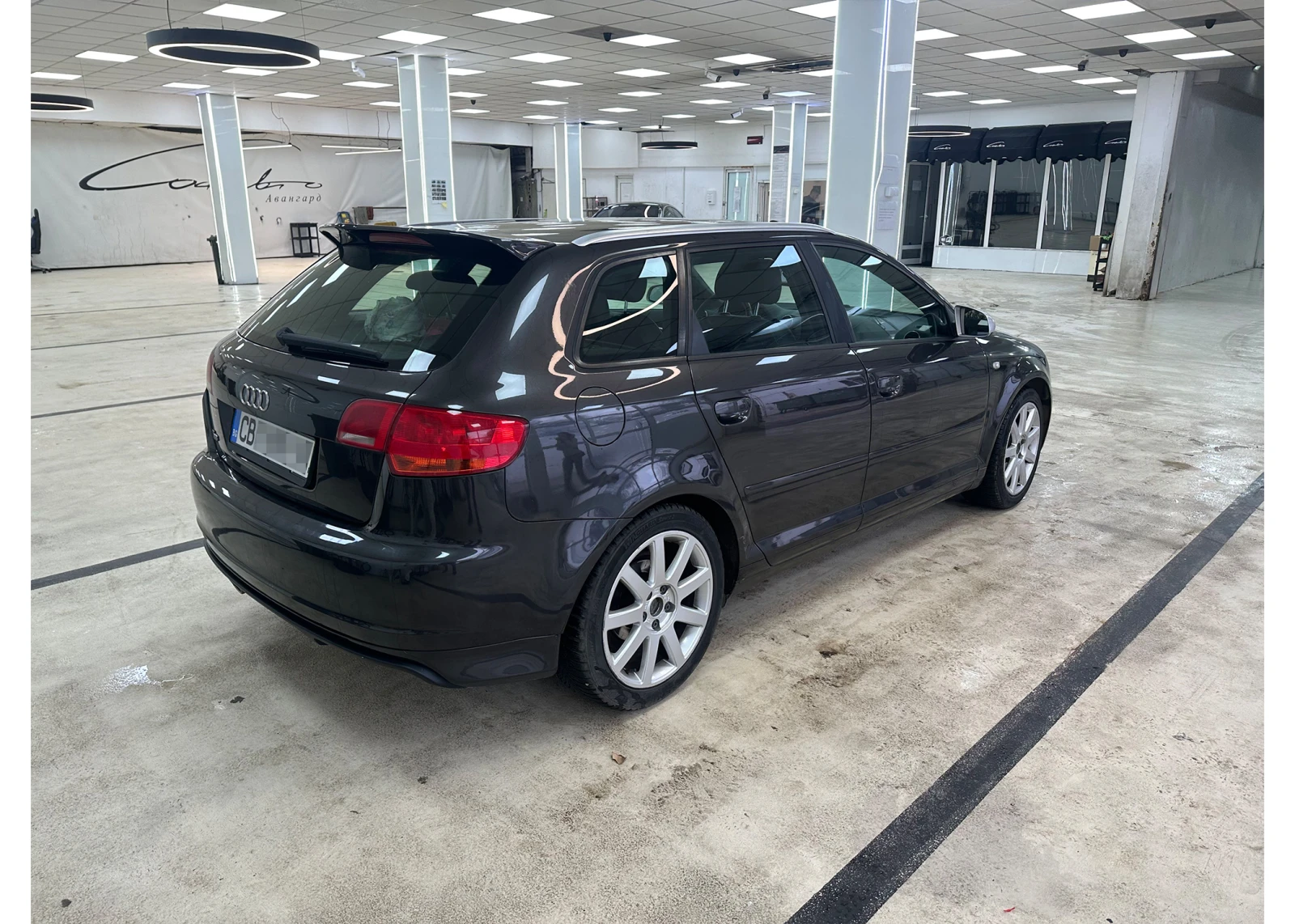 Audi A3 1.6 FSI - изображение 2