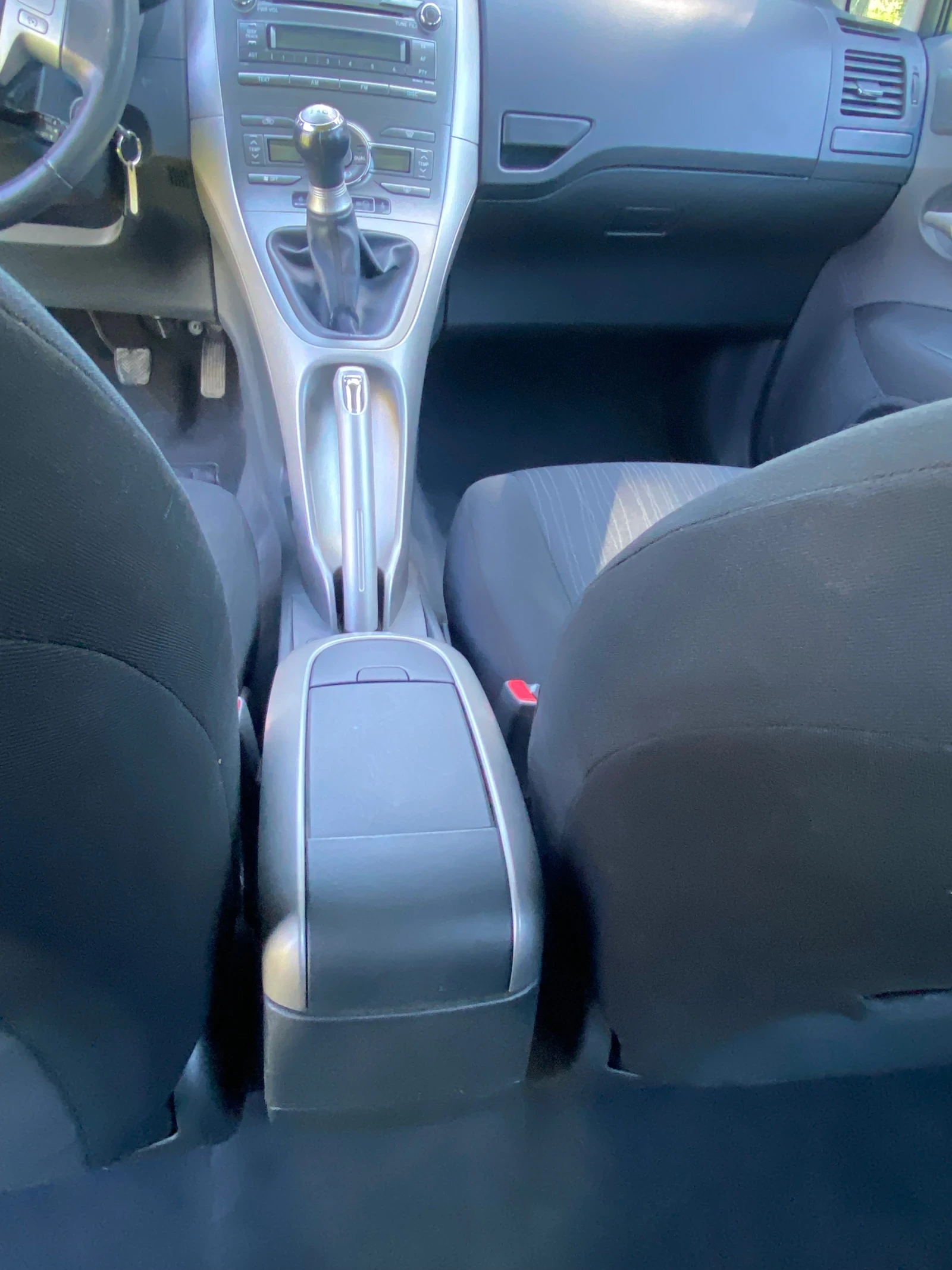 Toyota Auris 1.6 vvti  - изображение 8