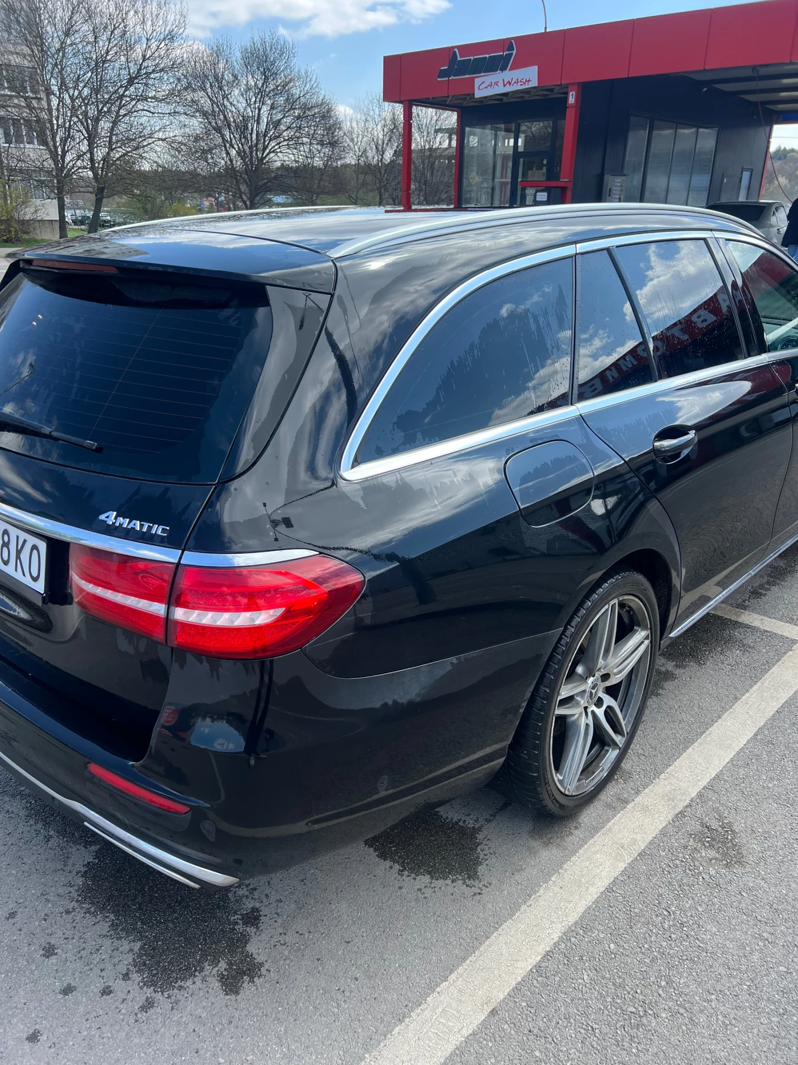 Mercedes-Benz E 200  - изображение 6