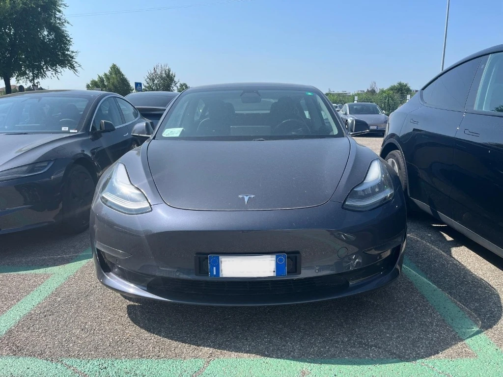 Tesla Model 3 Long Range AWD  - изображение 3
