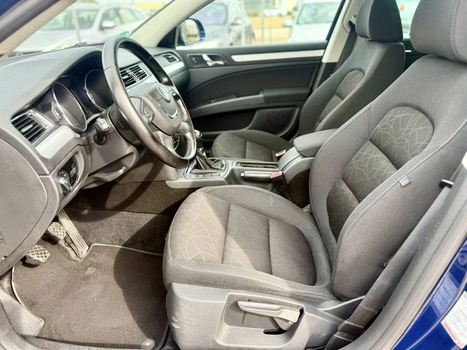 Skoda Superb 1.8 6-СКОРОСТИ - изображение 9