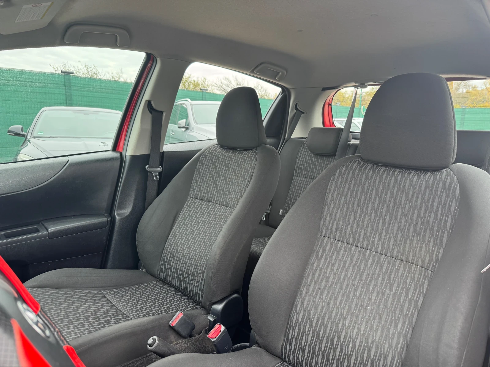 Toyota Yaris 1.0 VVTi  | Mobile.bg   11