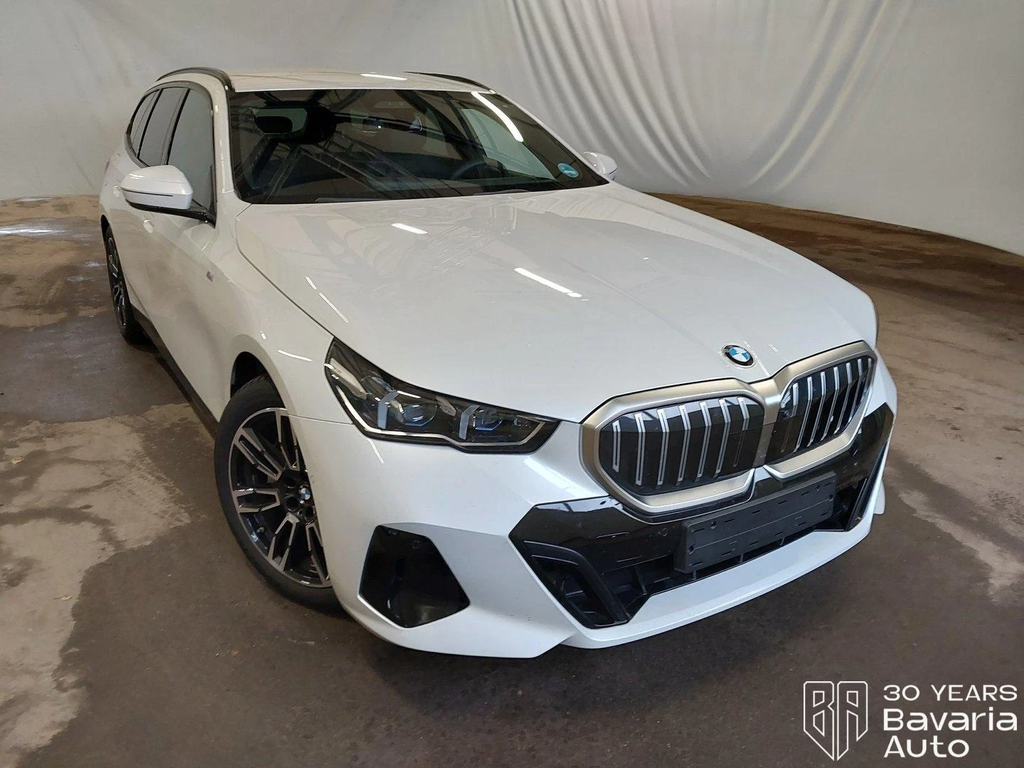 BMW 540 d xDrive Touring M Sport Paket Steptronic | Mobile.bg   4