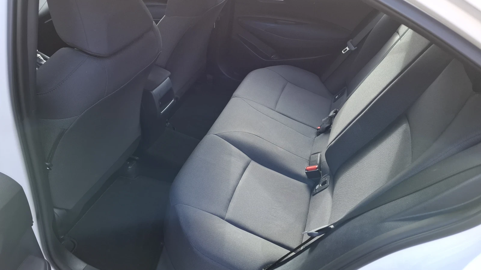 Toyota Corolla 1.6/4 цилиндъра/ - изображение 10