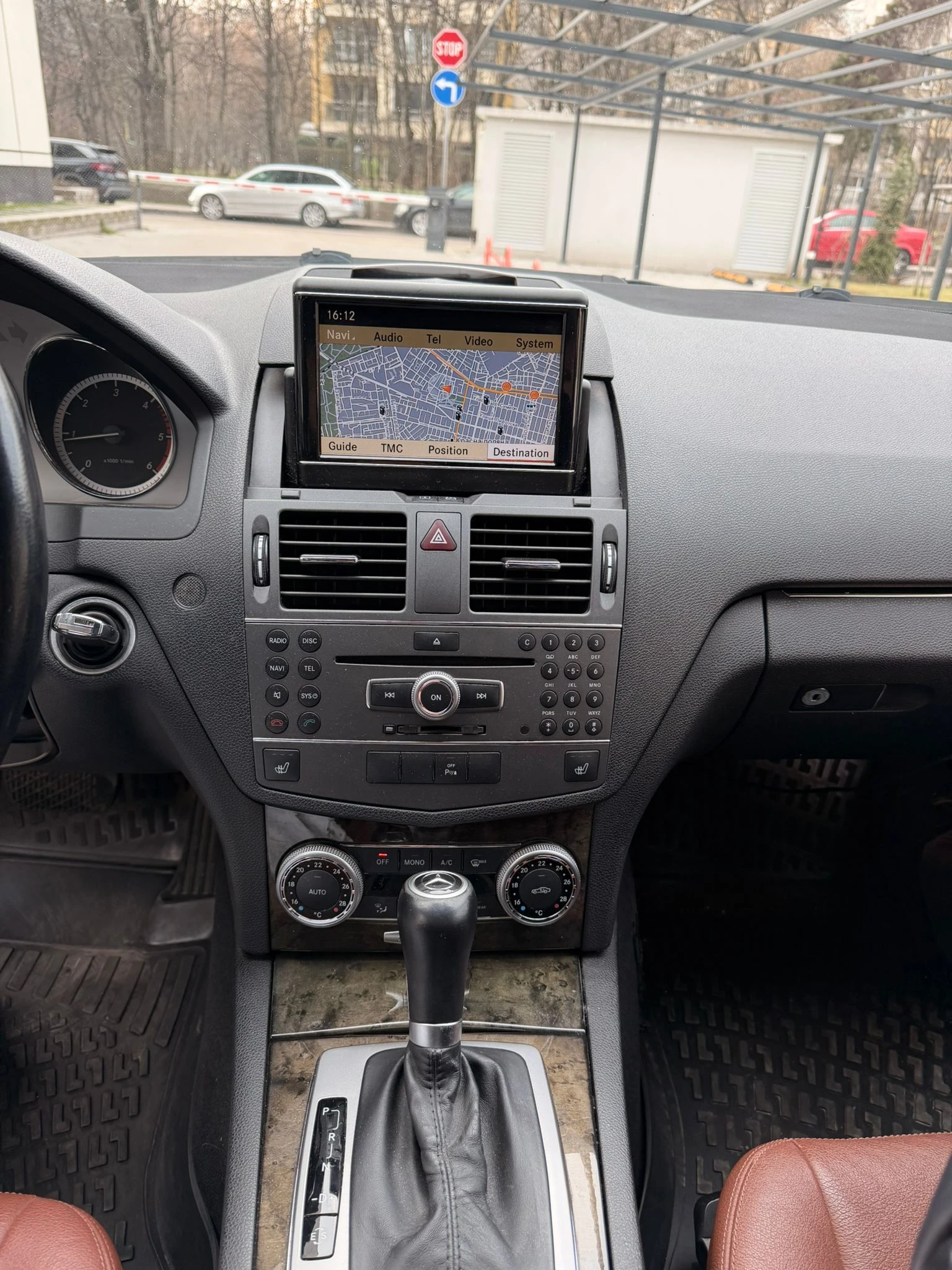 Mercedes-Benz C 220 2, 2CDI /7G/AMG BlueEFFICIENCY AVANTAGE, снимка 11 - Автомобили и джипове - 53332227