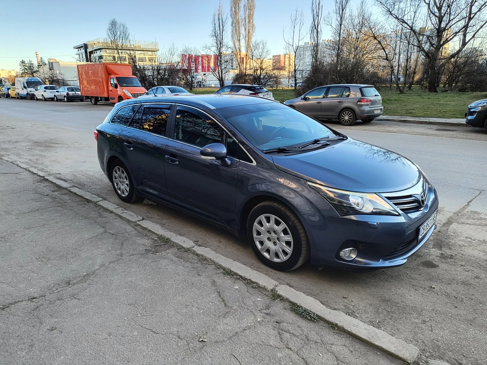 Toyota Avensis  - изображение 3