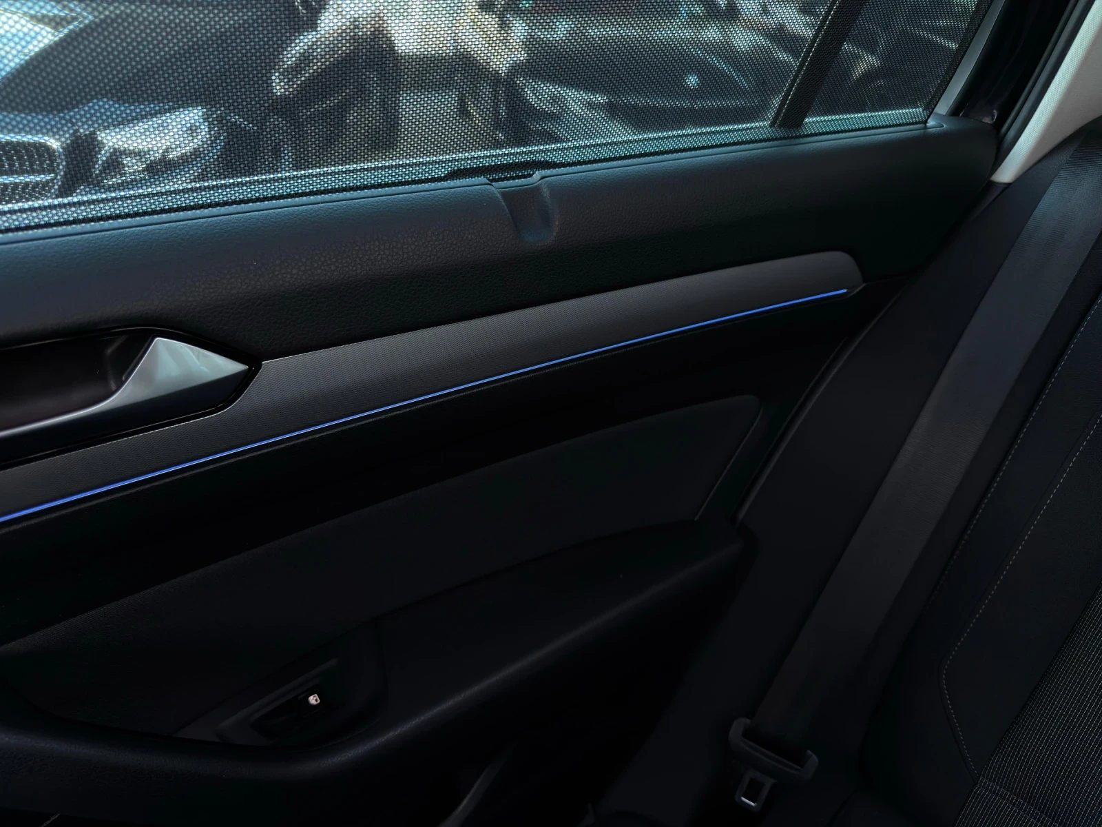 VW Passat 2.0TDI DSG NAVI CAMERA 360 DISTRONIC PANO AMBIENT, снимка 14 - Автомобили и джипове - 53772178