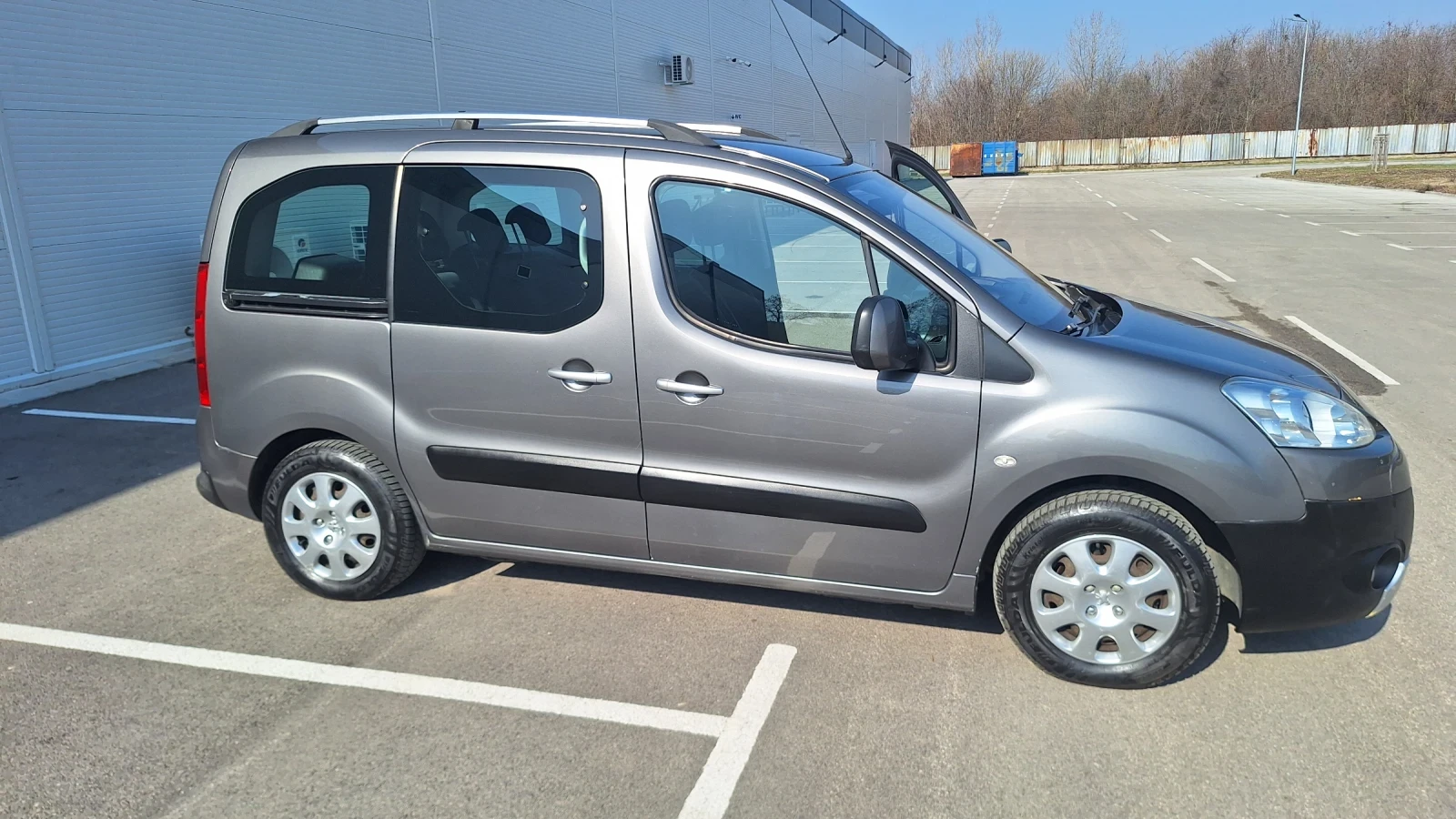 Peugeot Partner, снимка 3 - Автомобили и джипове - 53873403