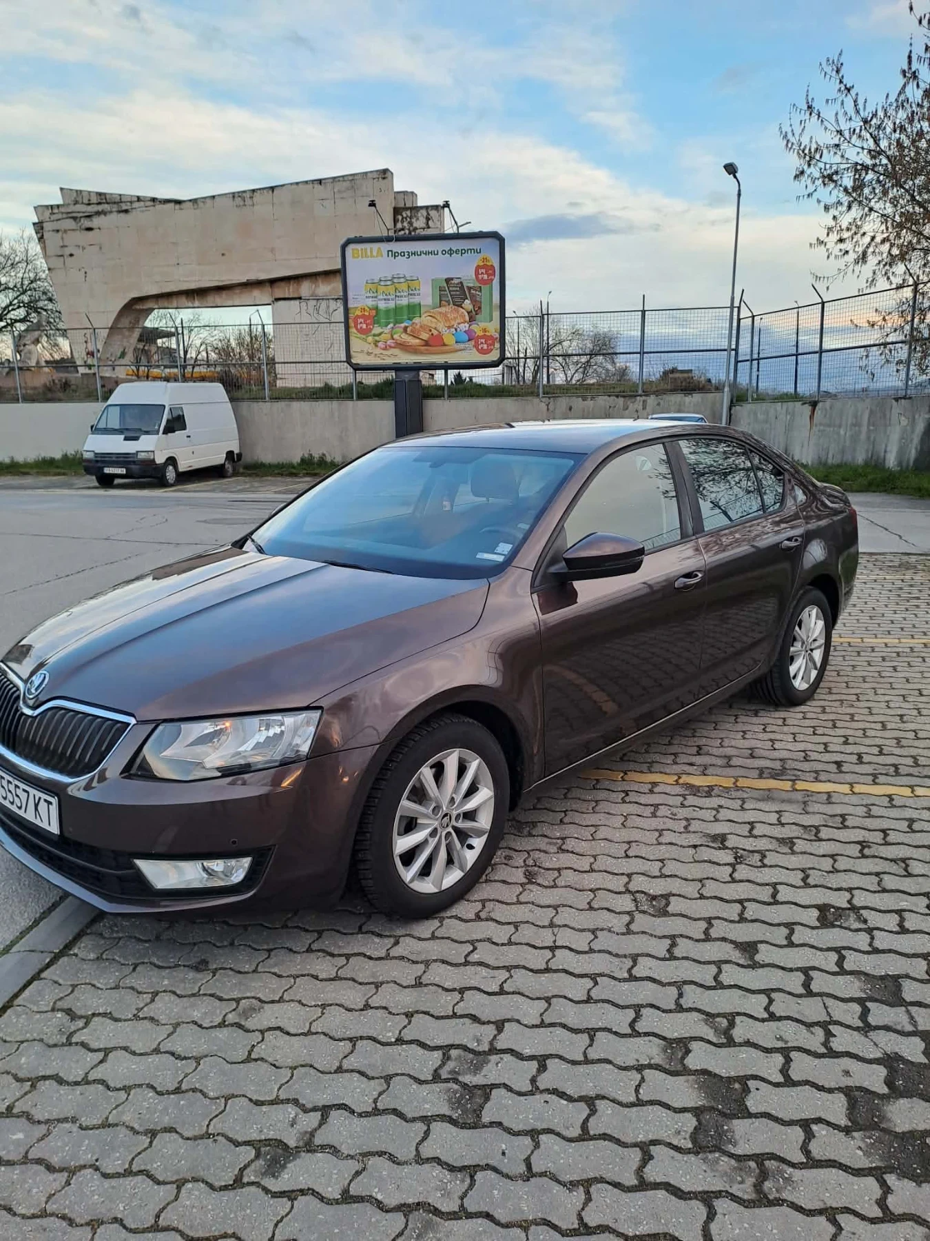 Skoda Octavia, снимка 2 - Автомобили и джипове - 54021615