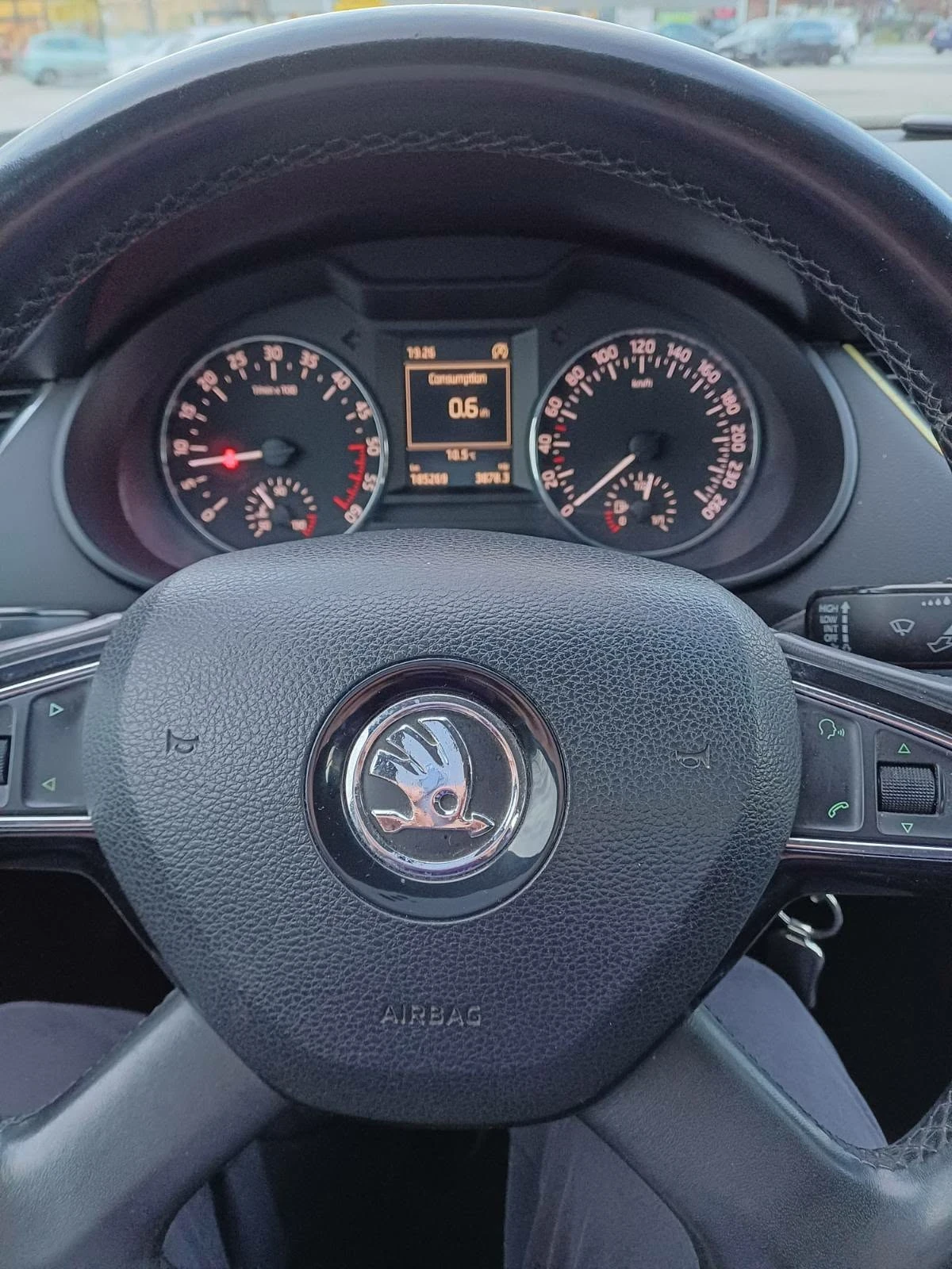 Skoda Octavia, снимка 7 - Автомобили и джипове - 54021615