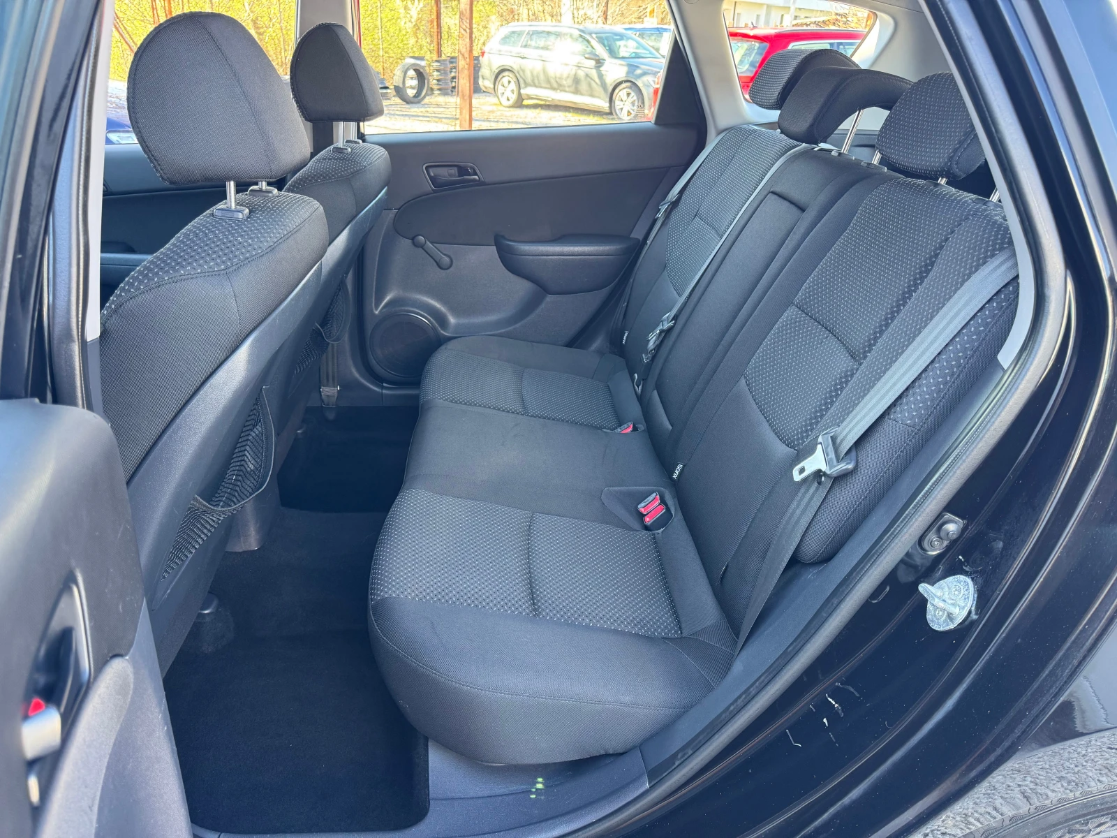 Hyundai I30 1.6CRDI-90��. | Mobile.bg � ����������� 10
