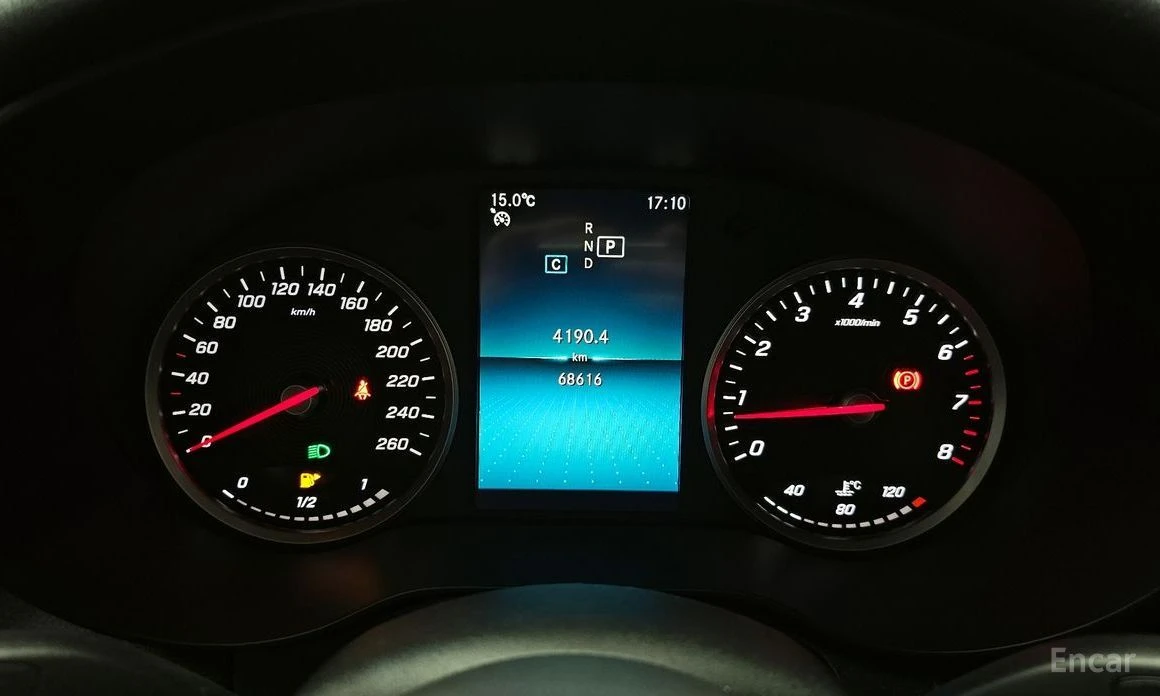 Mercedes-Benz C 200, снимка 8 - Автомобили и джипове - 54147012